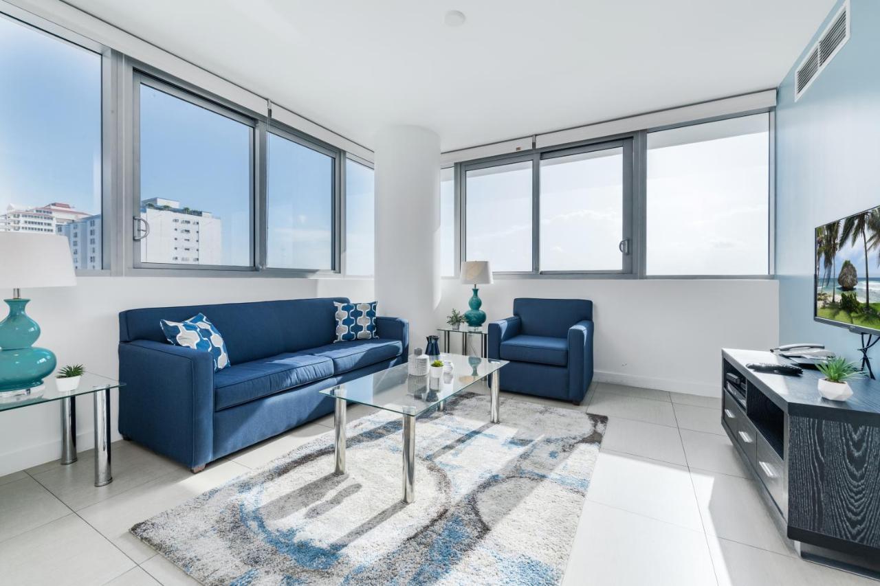 Apartamento de 1 dormitorio - Frente a la bahía y con vistas parciales al mar
