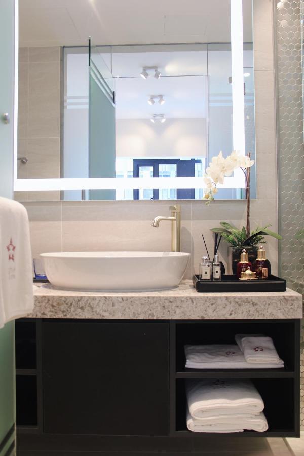 Standard Suite