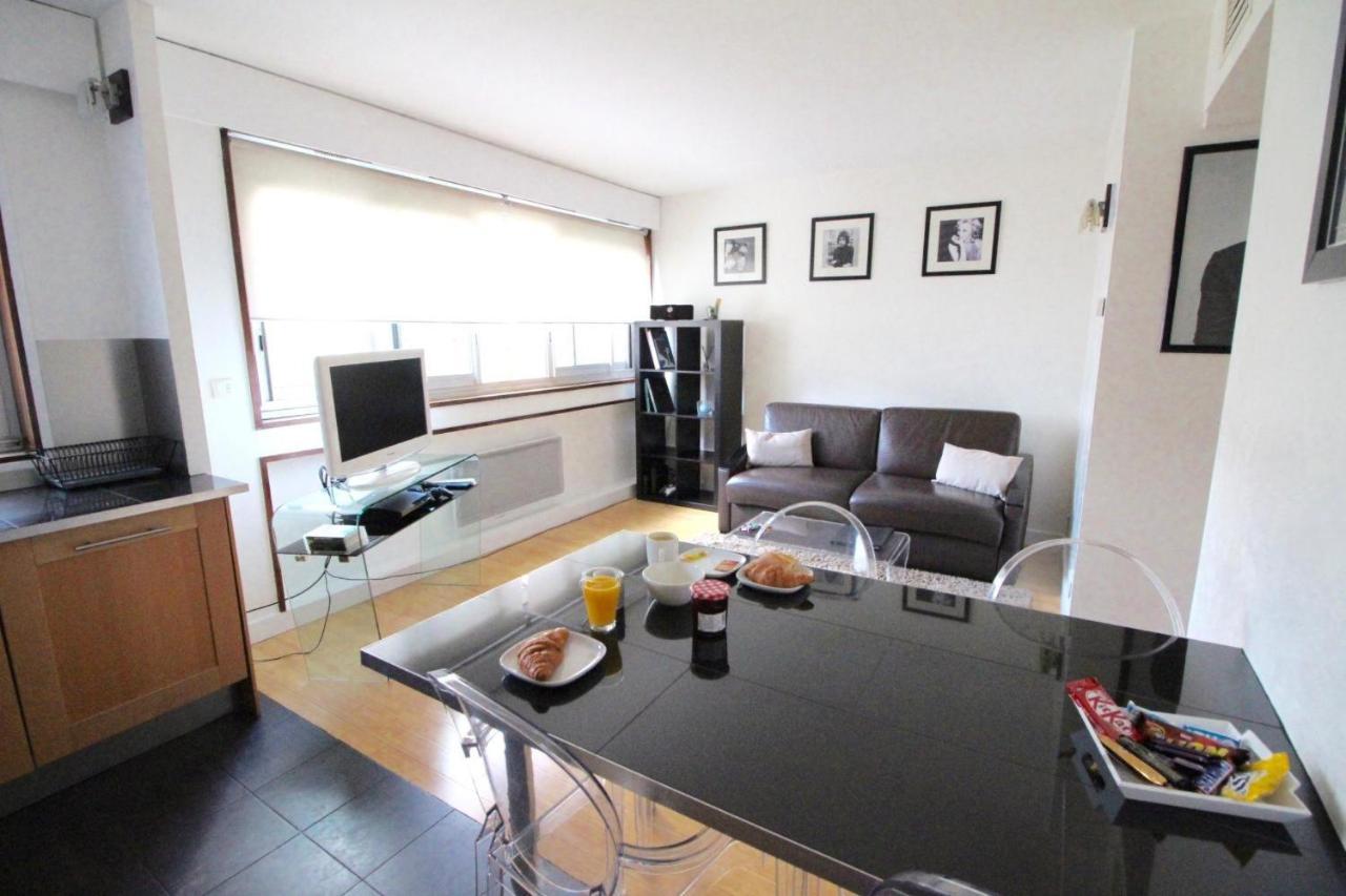 One-Bedroom Standard Apartment,1069501789:JPEG