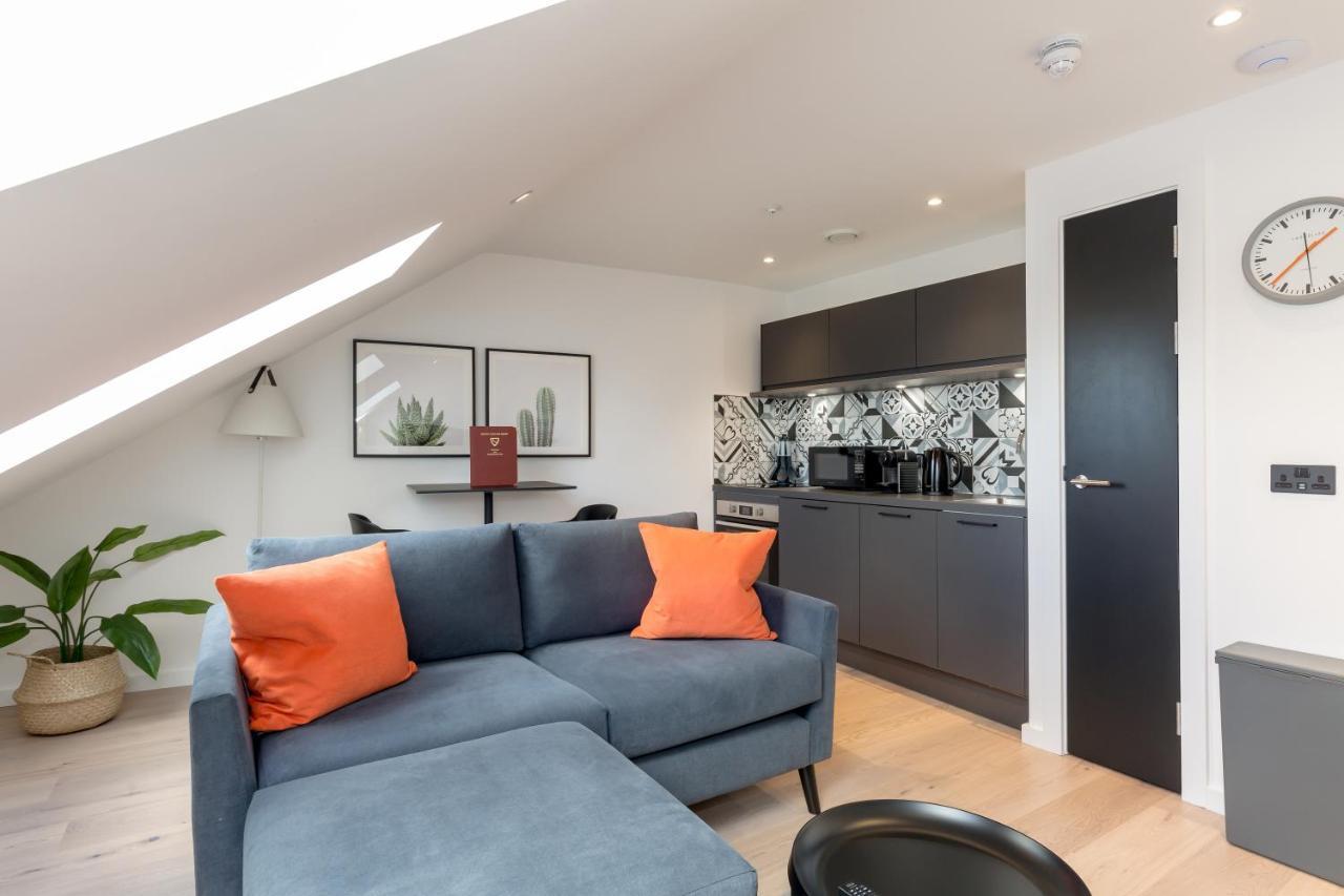 One-Bedroom Apartment City View