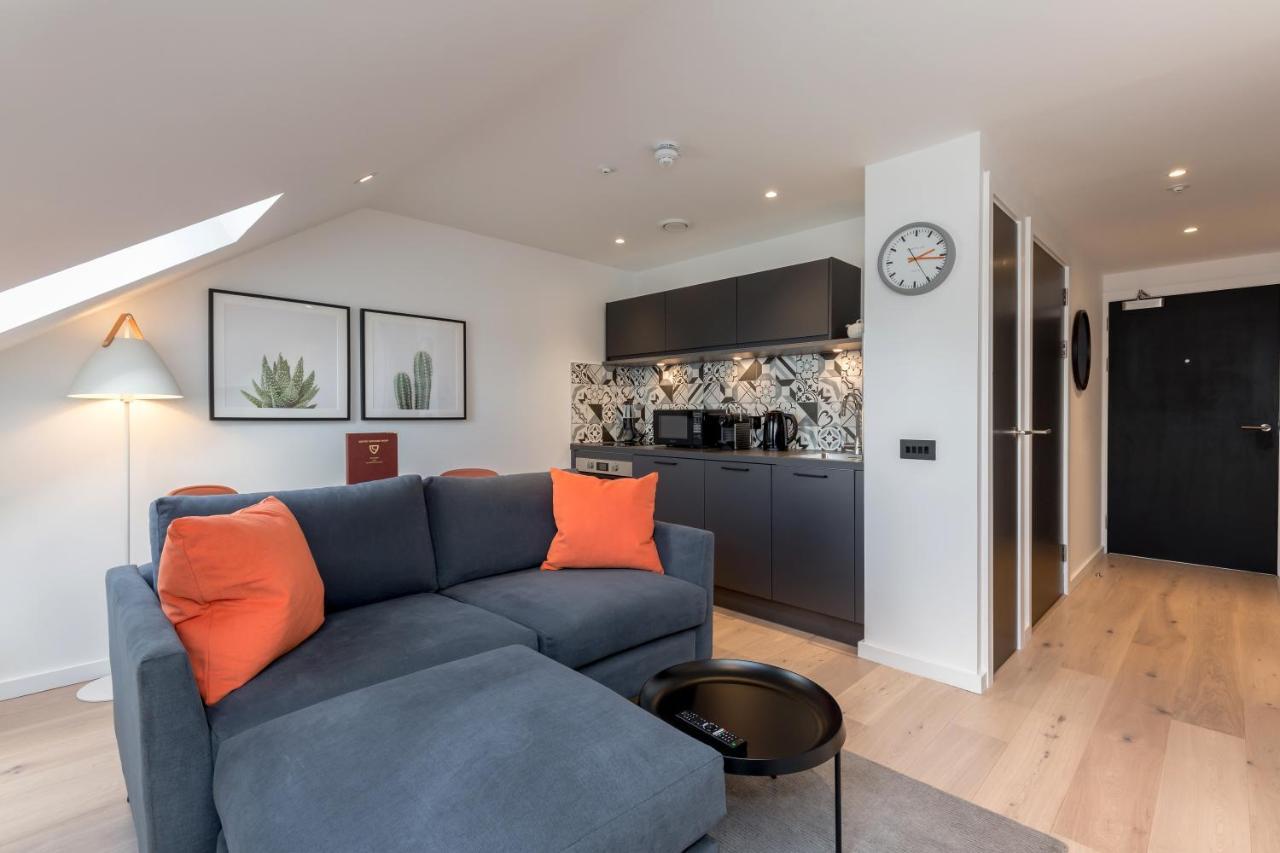 One-Bedroom Apartment City View