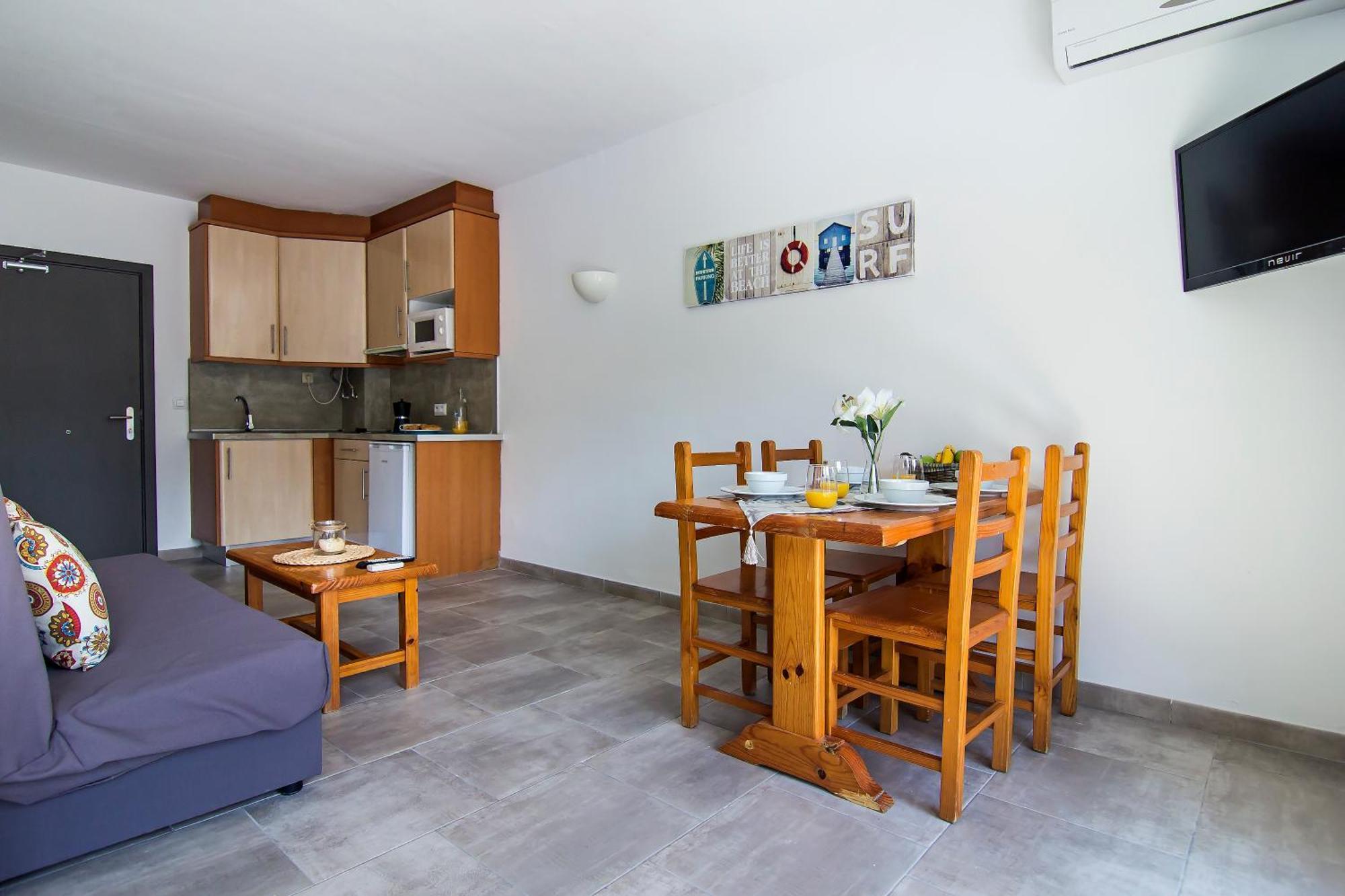 One-Bedroom Apartment,1207821070:JPEG