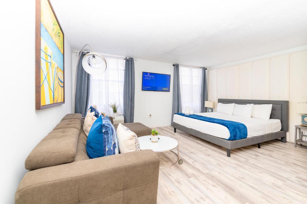 Studio Apartment