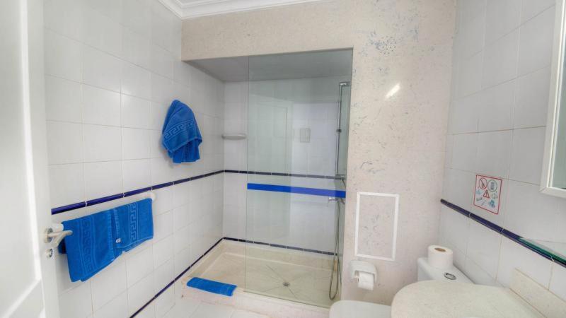 One-Bedroom Apartment without View