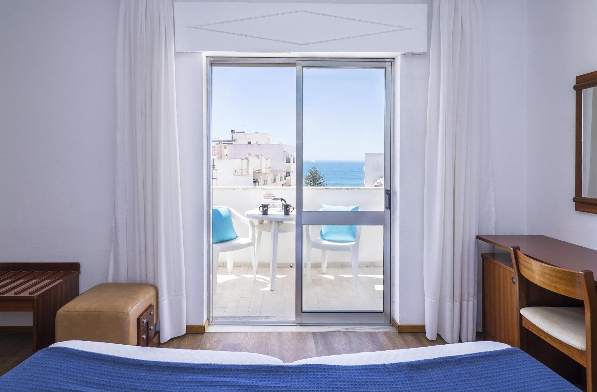 Apartamento com 1 Quarto e Vista Mar