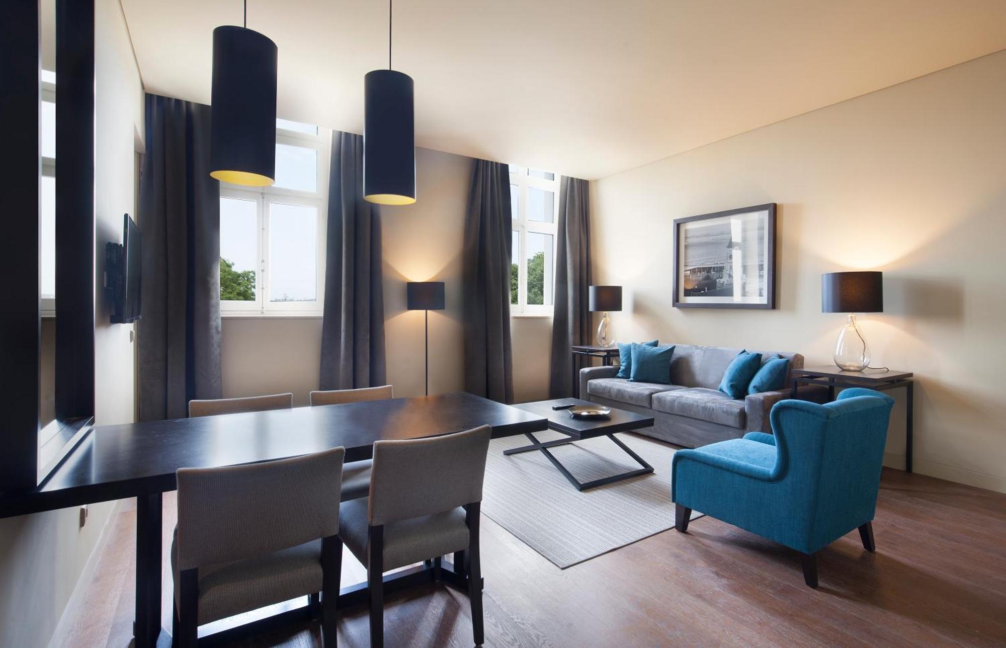 Superior One-Bedroom Apartment