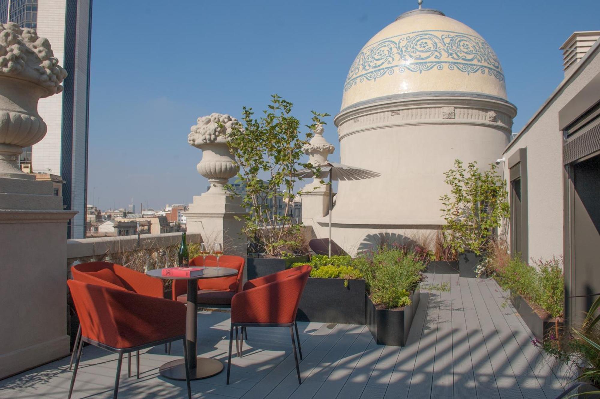 One-Bedroom Apartment - Penthouse,1280908681:JPEG