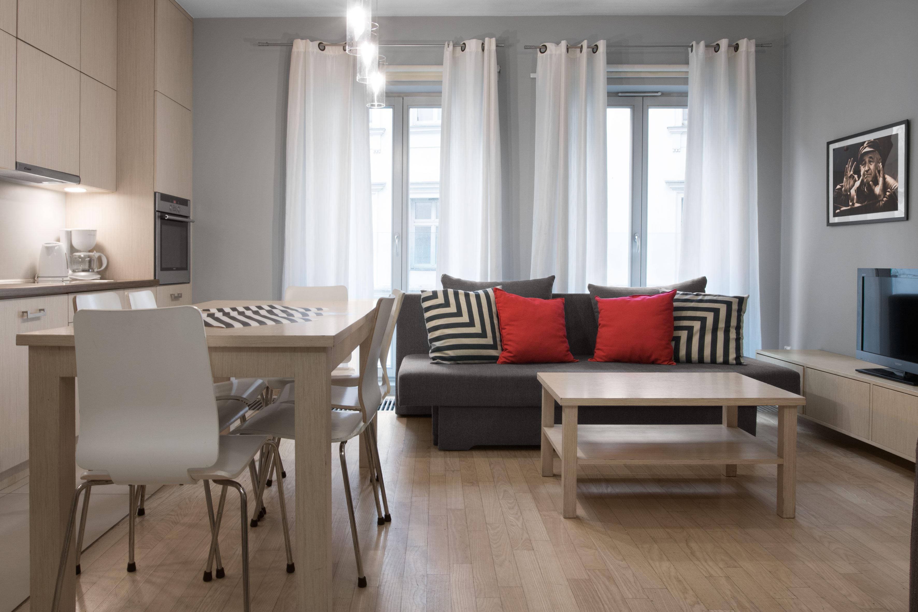 Large Two-Bedroom Apartment (max 6 adults) - 22 Łobzowska Street