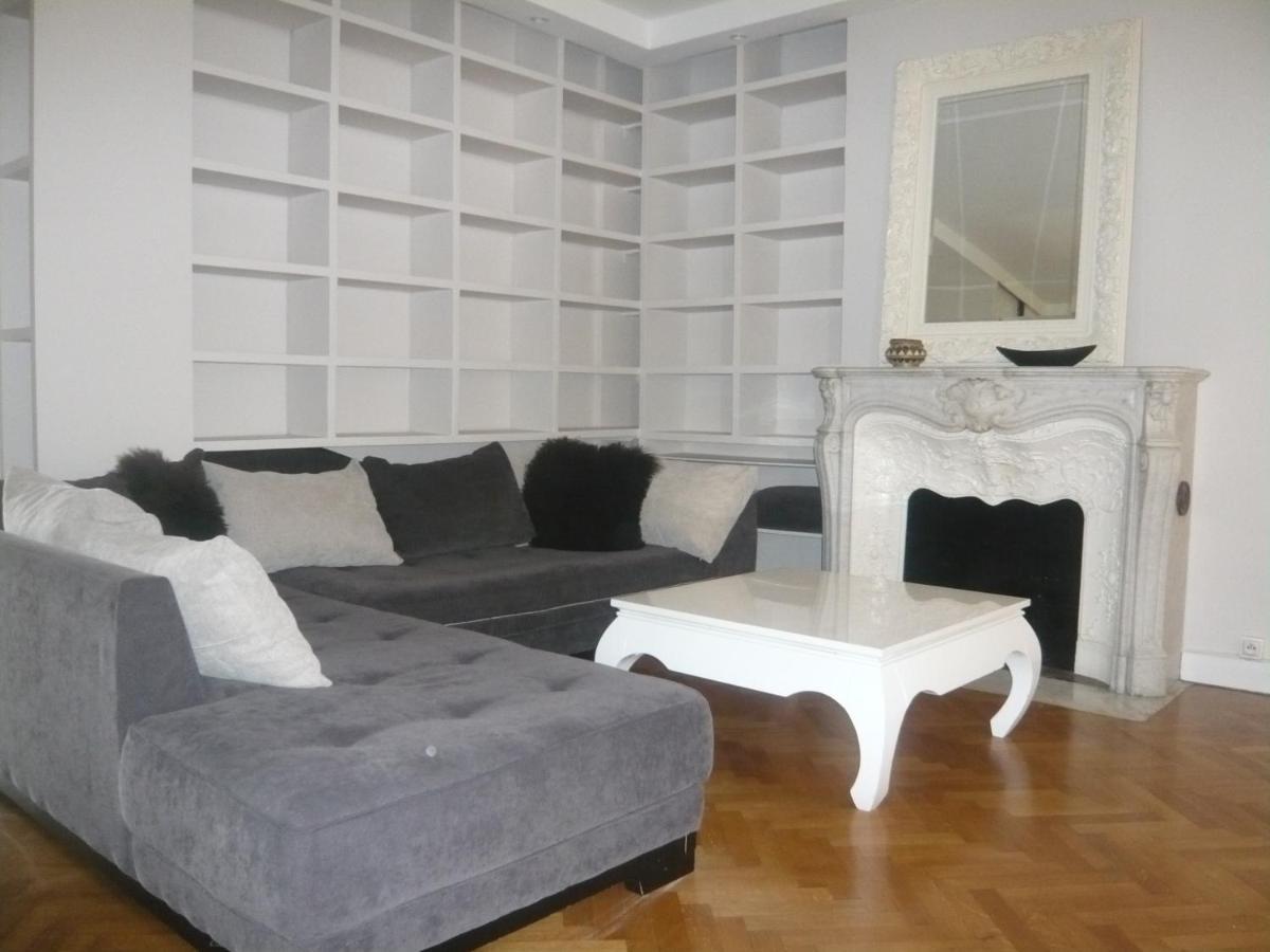 Apartamento com 3 Quartos