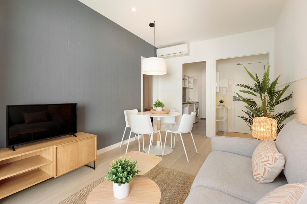 Appartamento con 2 Camere da Letto e Terrazza