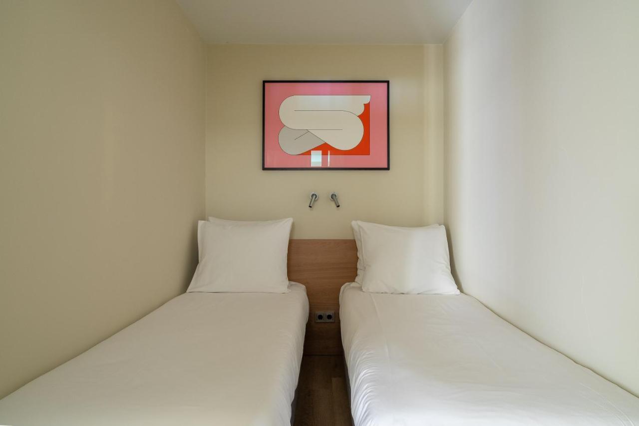 2 Bedroom Apartment with AC - Basement Duplex,1498601149:JPEG