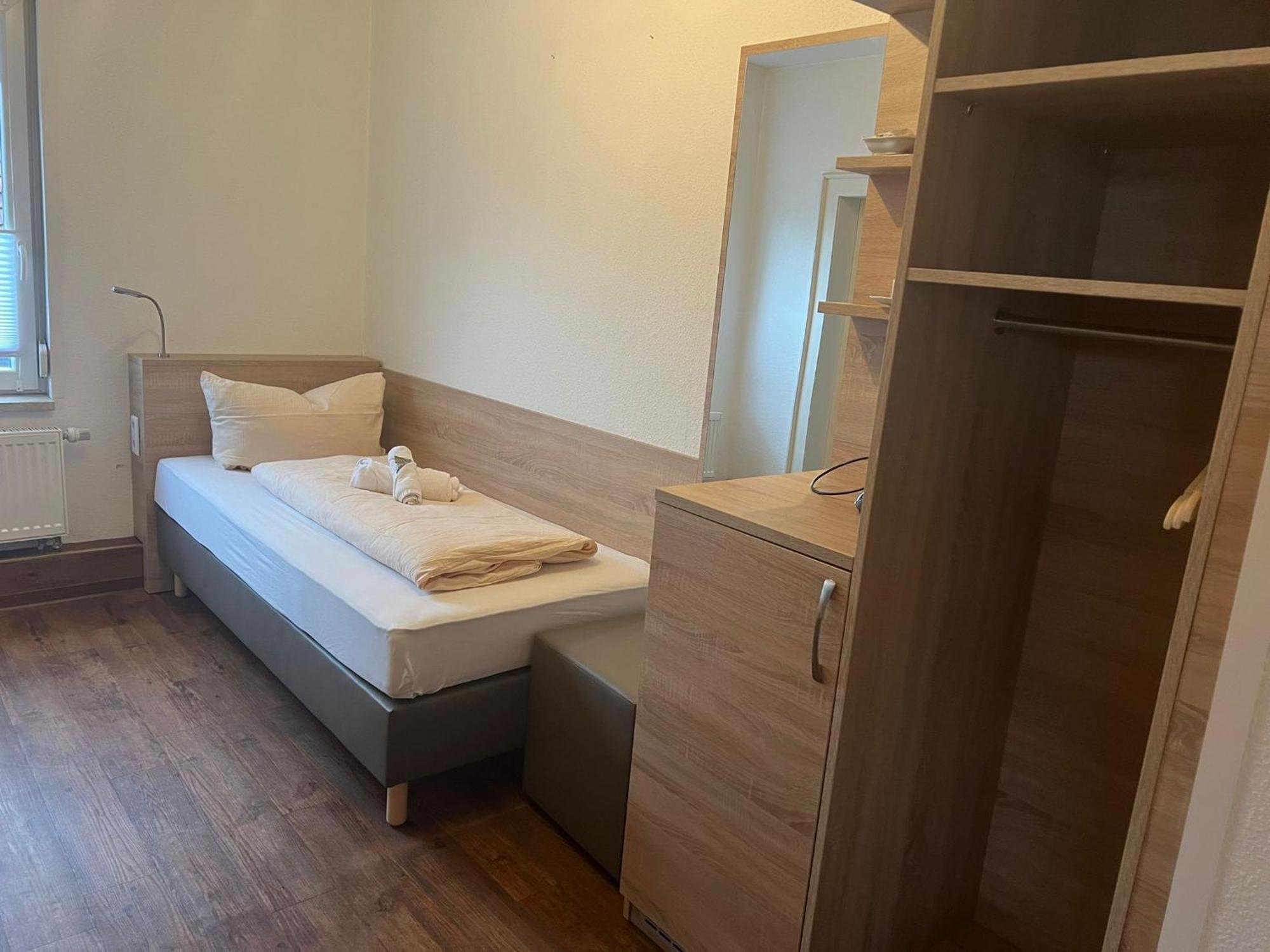 Two-Bedroom Apartment,140461497:JPEG