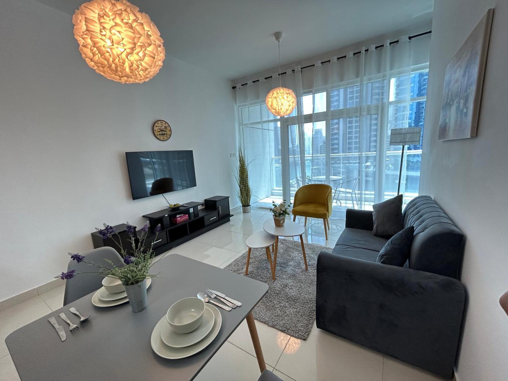 Deluxe Apartment