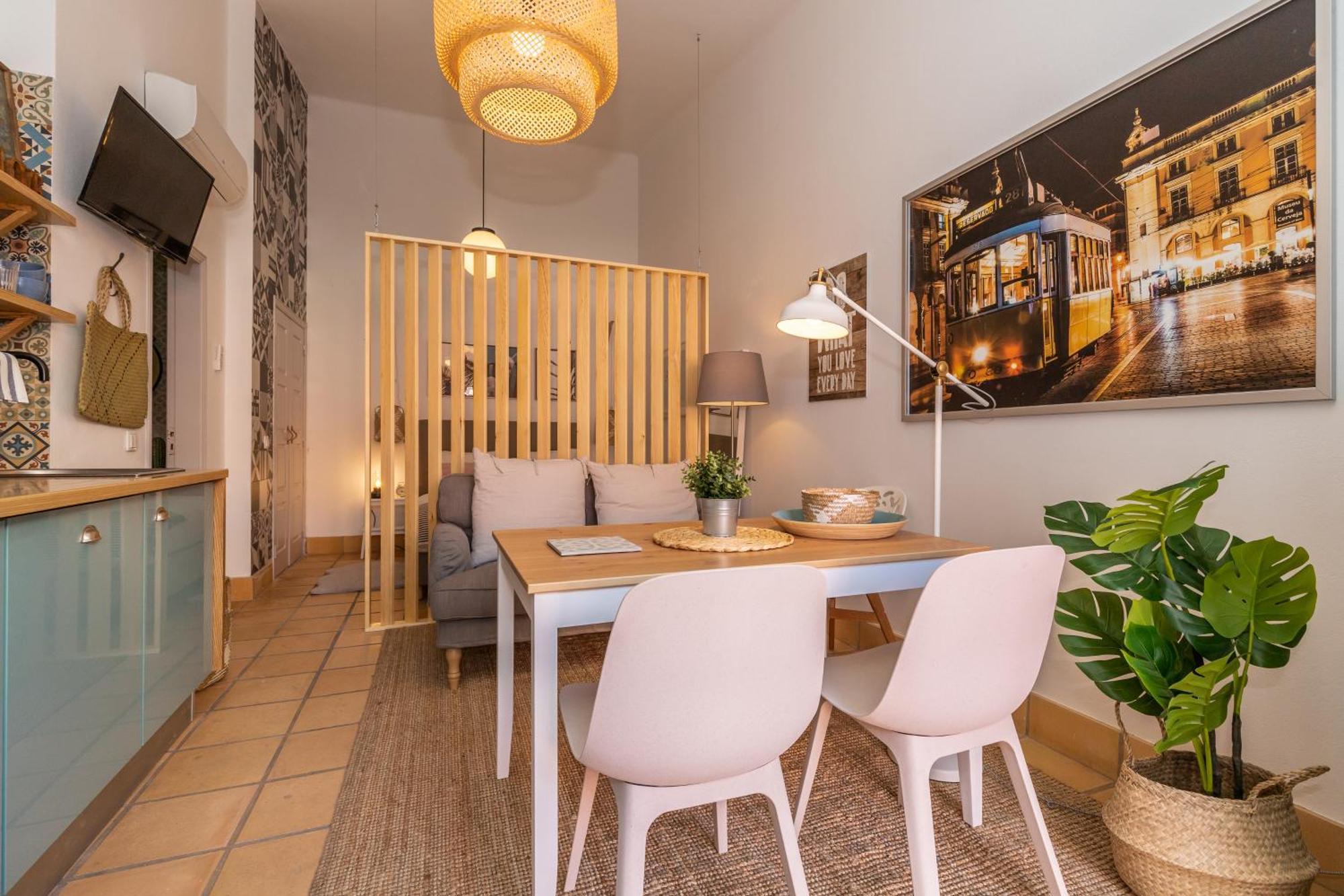 Studio Apartment