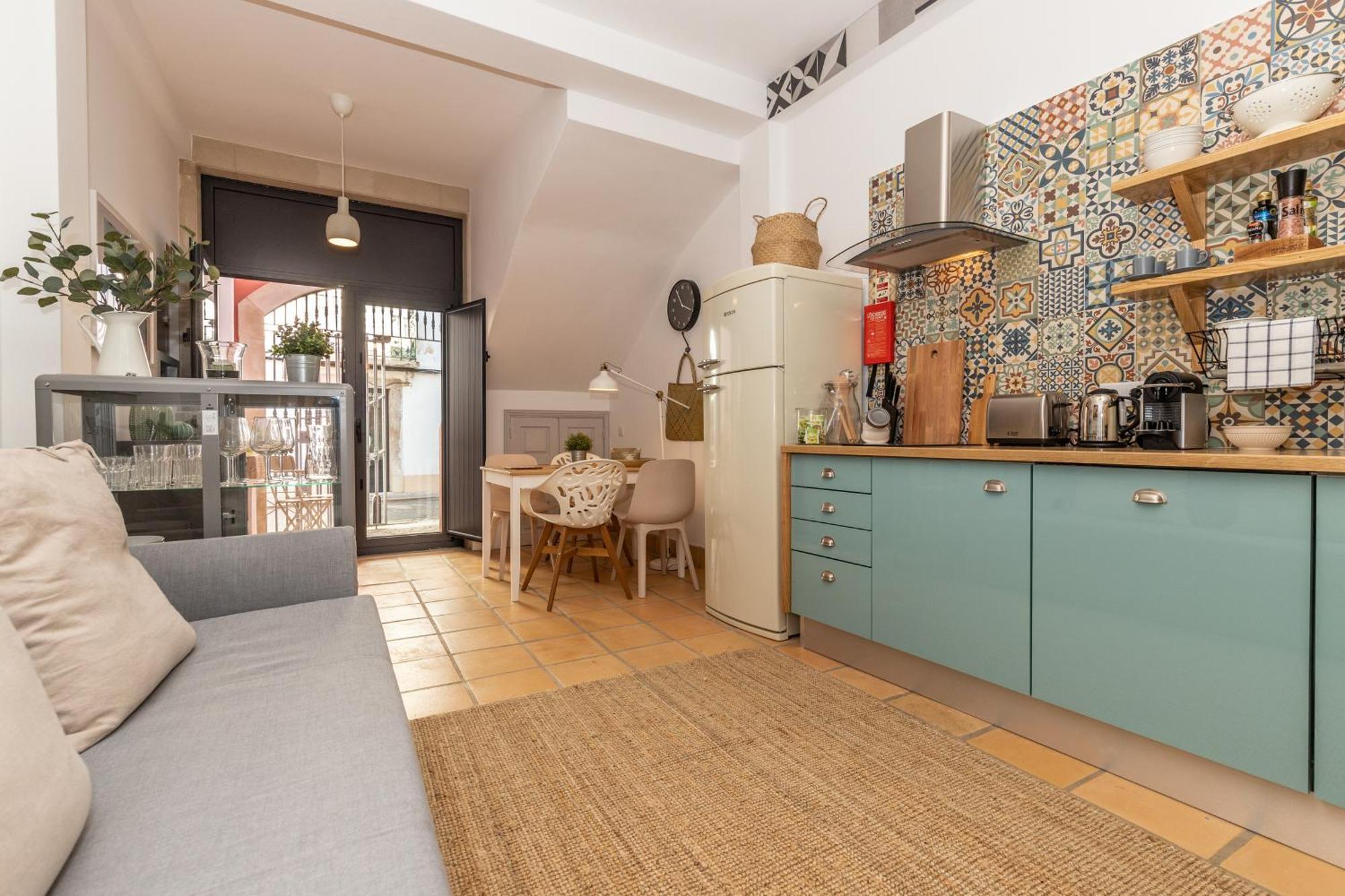 Studio Apartment