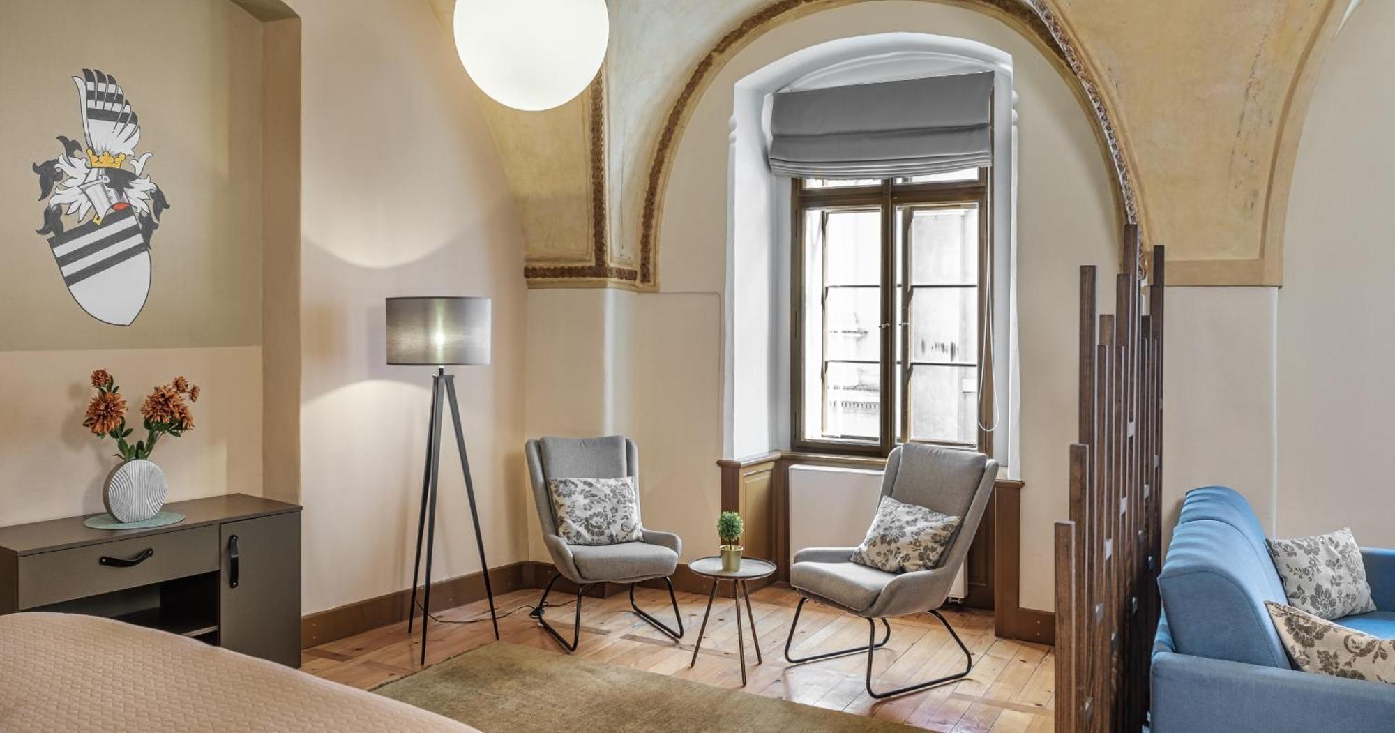 Luxury Two Bedroom Apartment