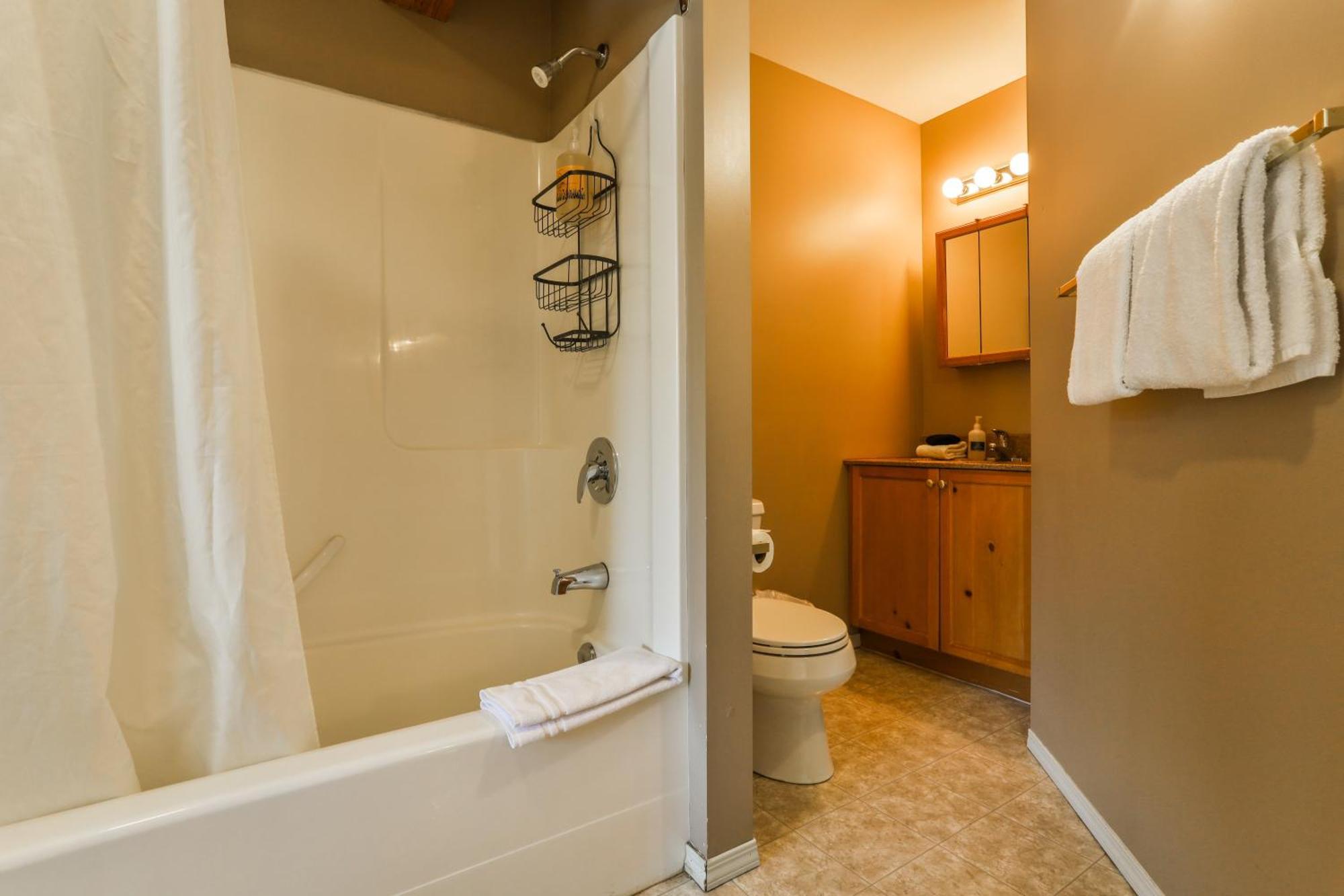 Apartment Split Level,1589319383:JPEG