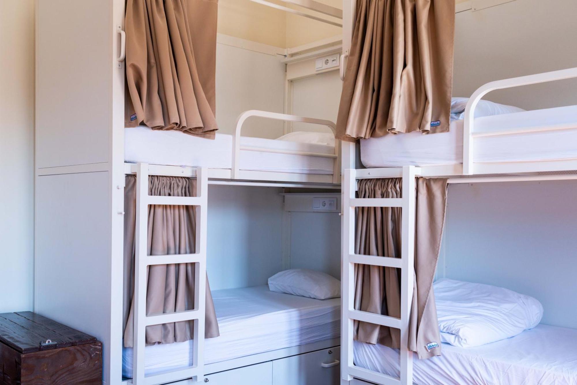Bed 8-Bed Mixed Dormitory Room
