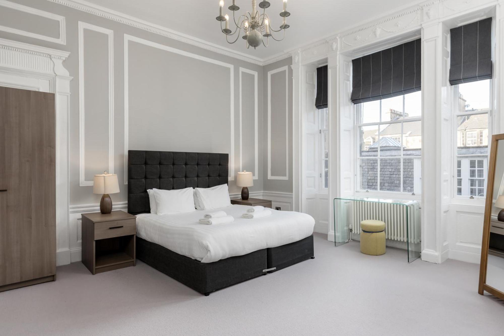 Superior One-Bedroom Apartment