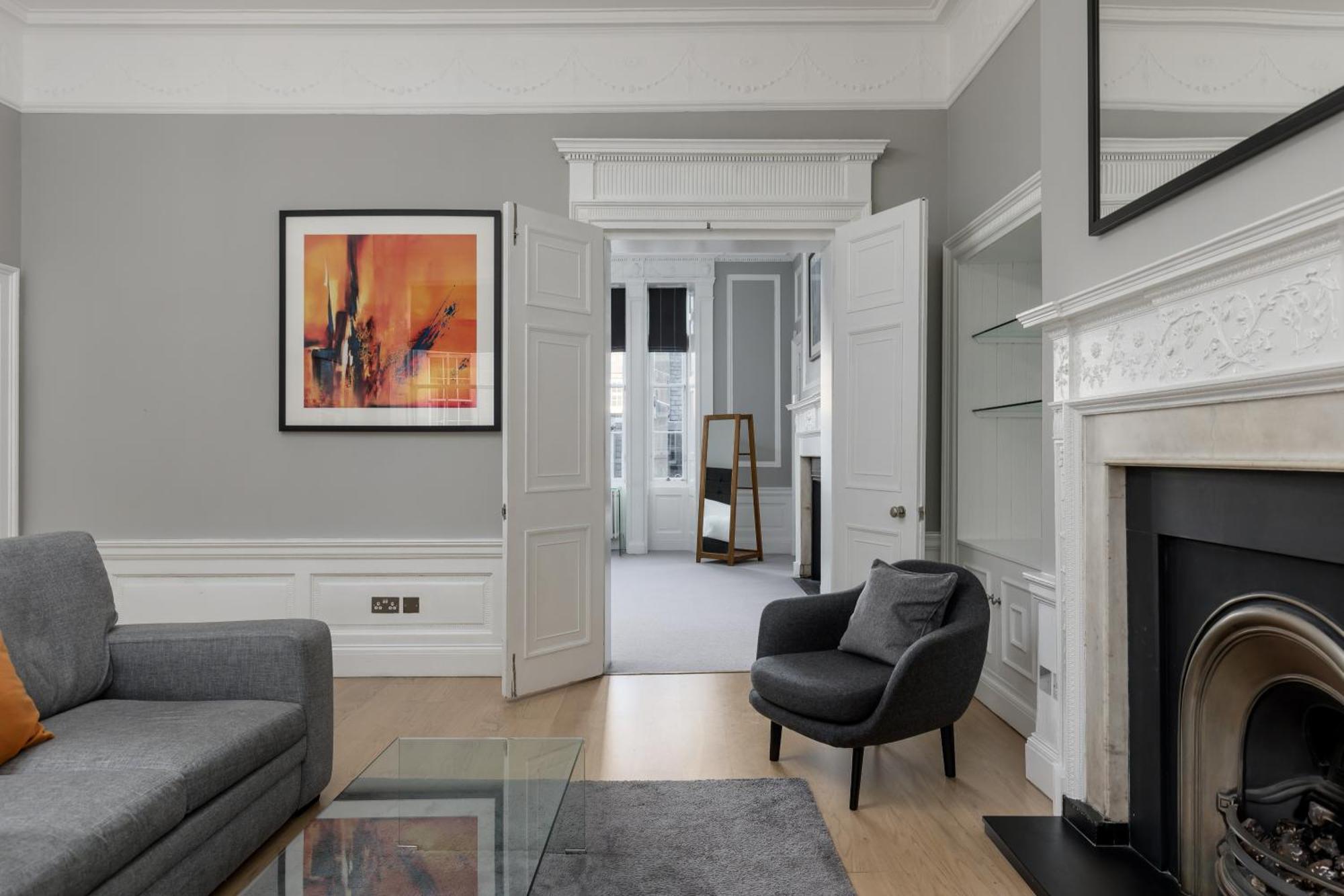 Superior One-Bedroom Apartment