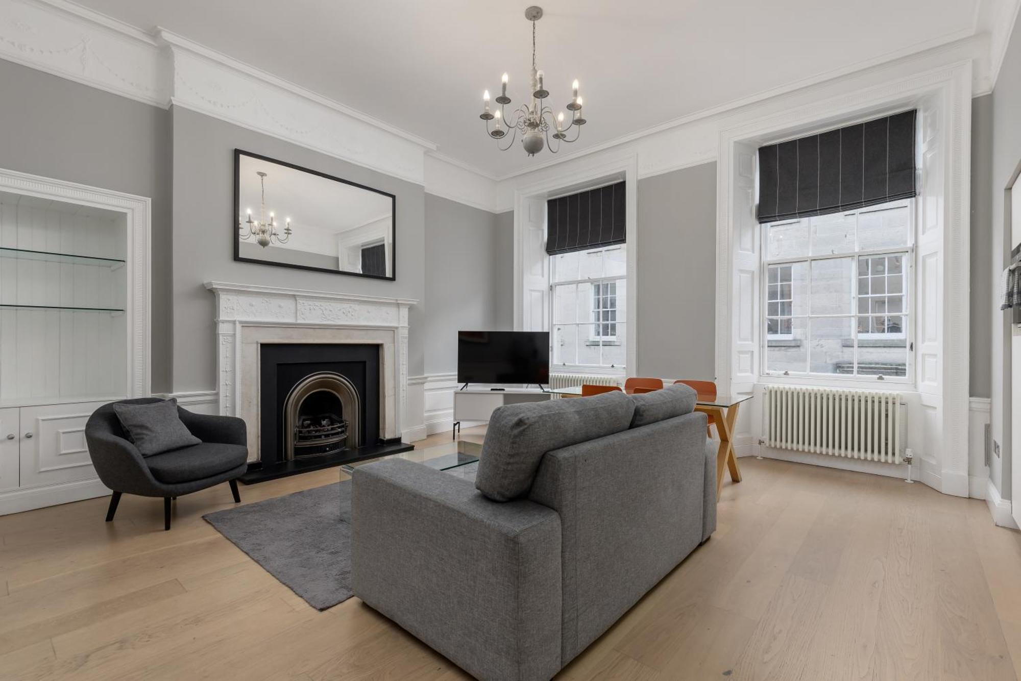 Superior One-Bedroom Apartment