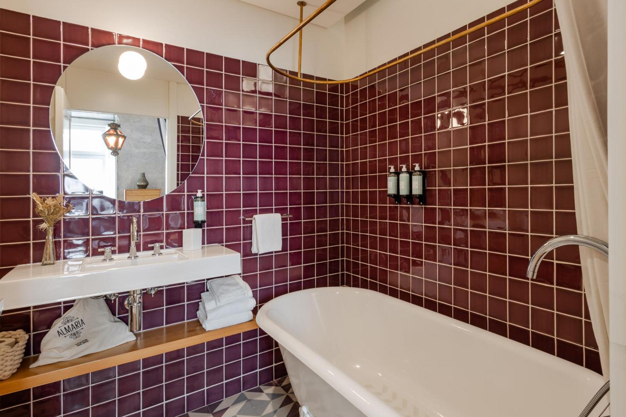 Superior One-Bedroom Apartment