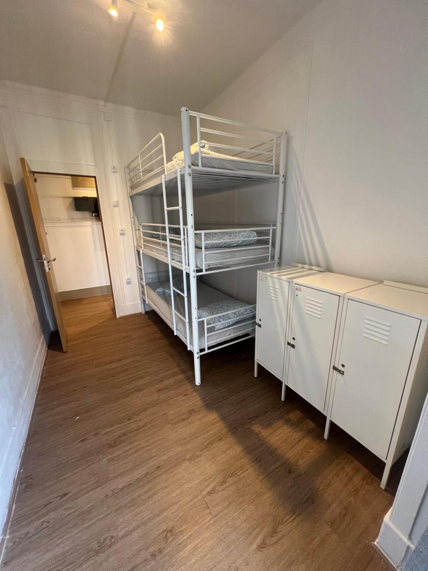Cama de Solteiro em Dormitório Feminino