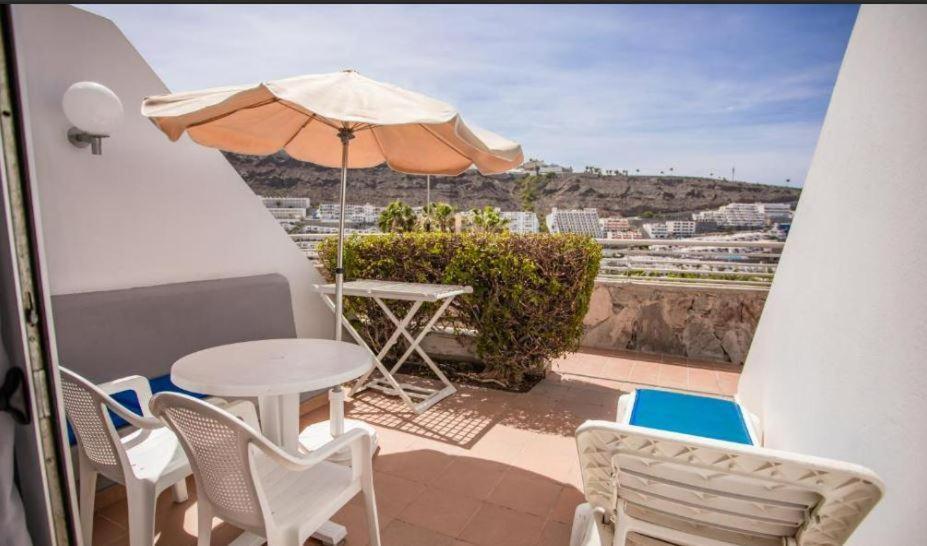 Apartment Pool View