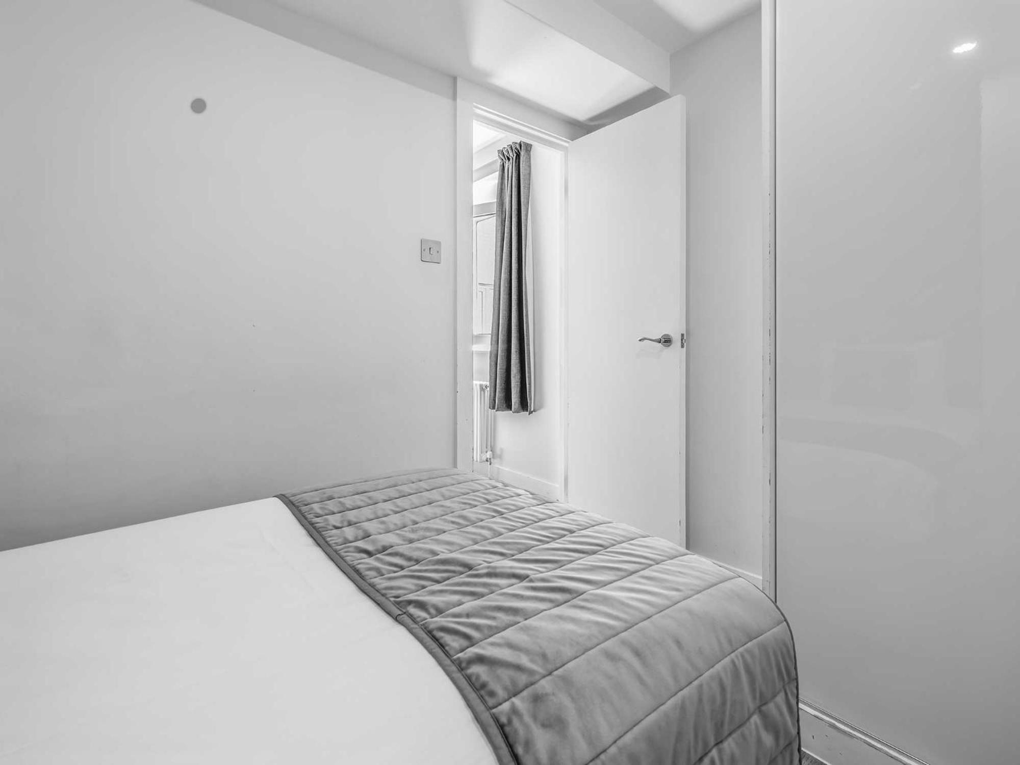 Two-Bedroom Apartment,1729998760:JPEG