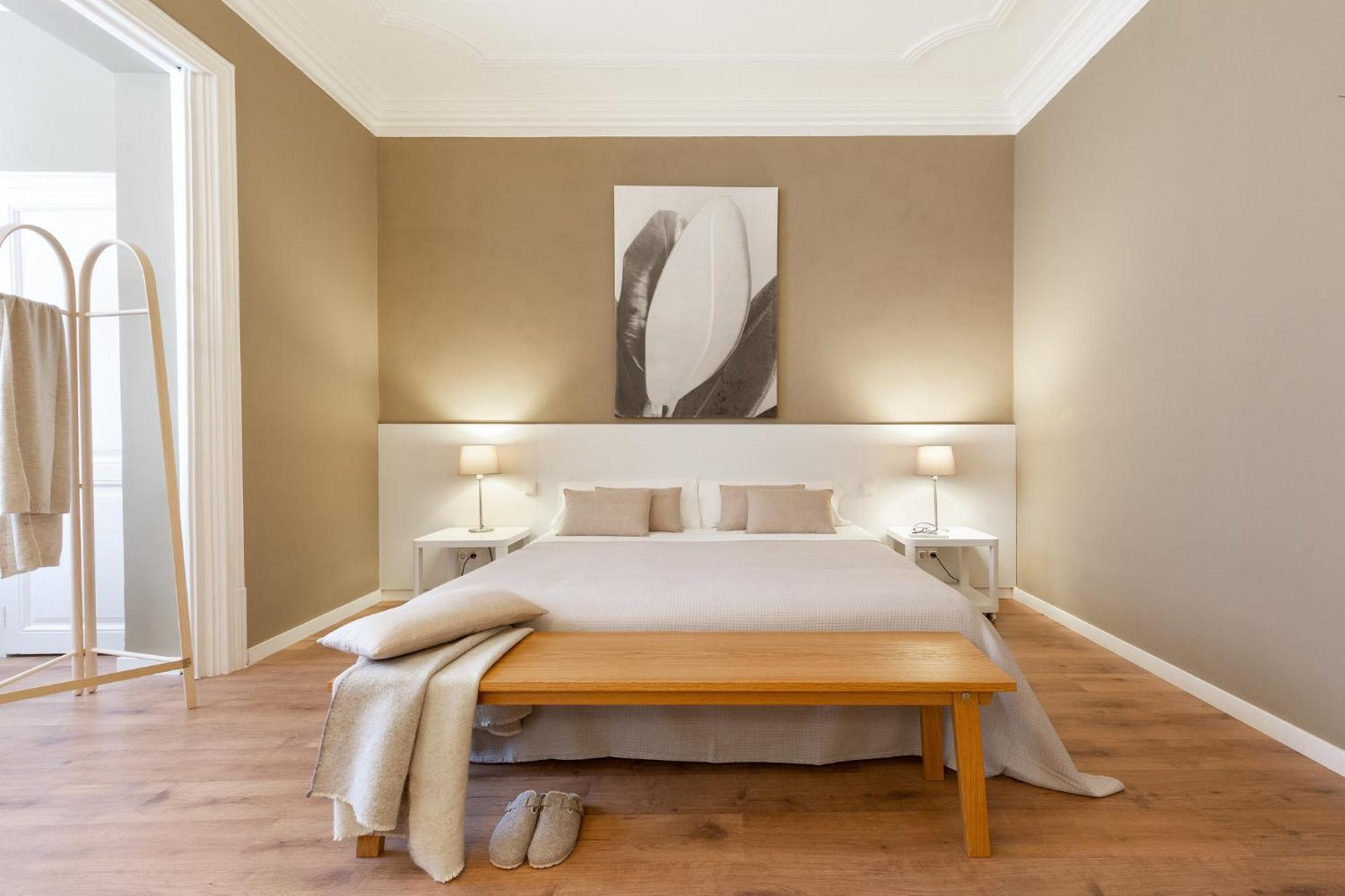 Five-Bedroom Deluxe Apartment,1756531615:JPEG