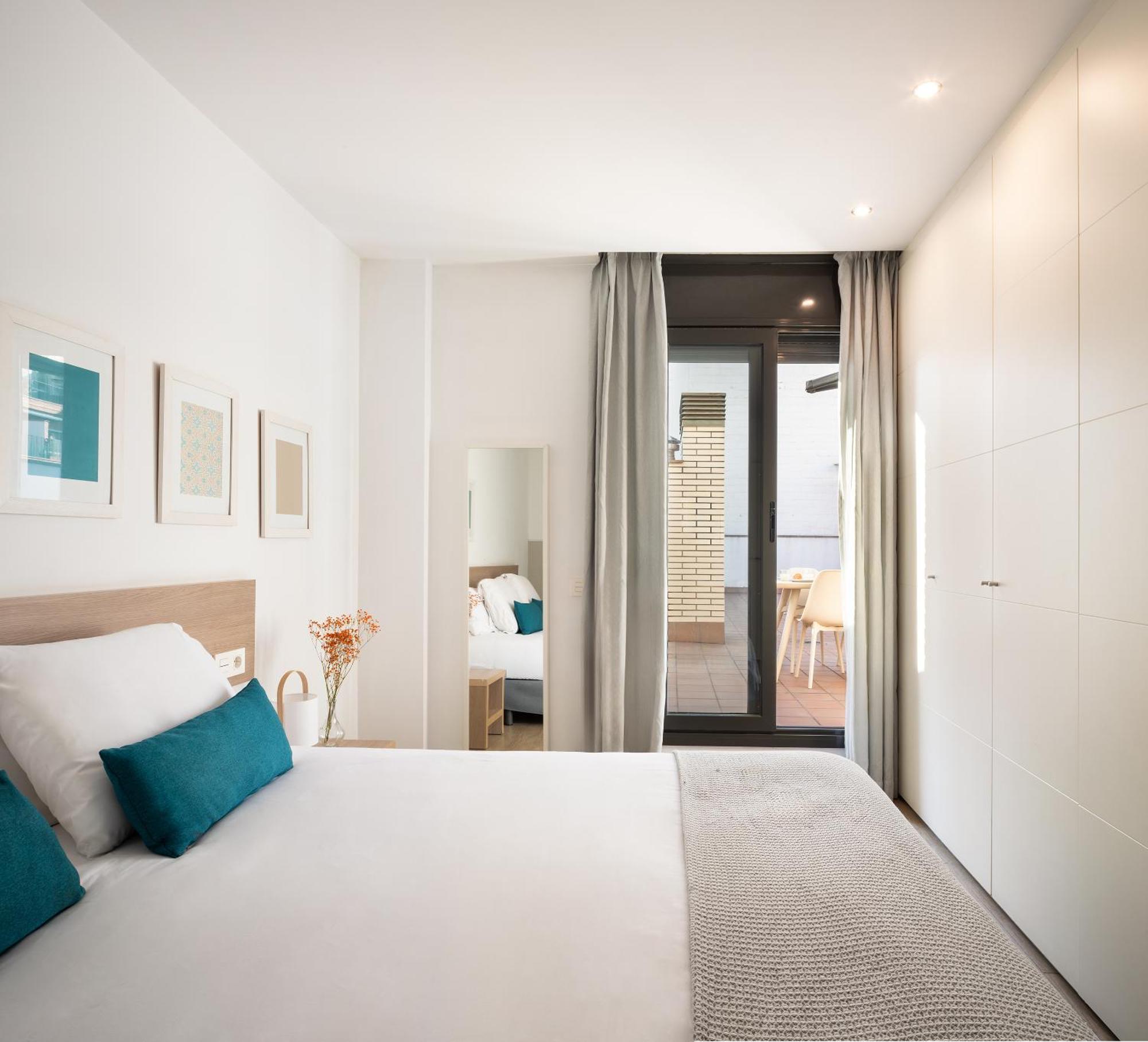 One-Bedroom Apartment Terrace,1758379847:JPEG