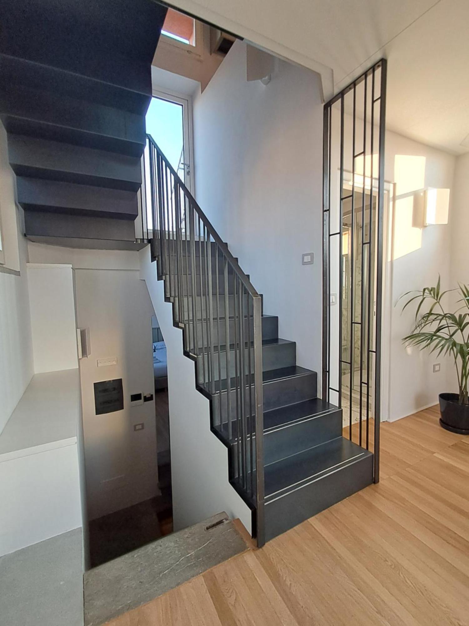Studio Terrace Split Level