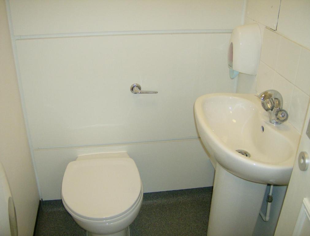 Eenpersoonskamer met Gedeelde Badkamer