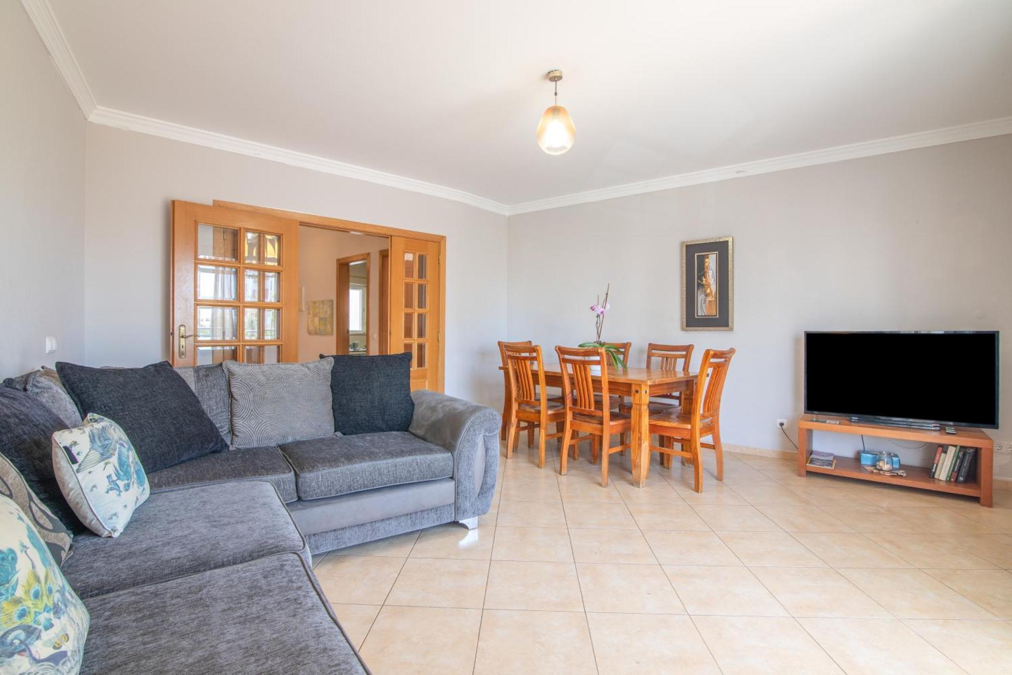 Three-Bedroom Premium Apartment Balcony,1773923893:JPEG