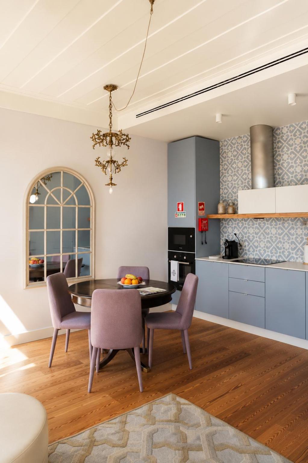 Superior One-Bedroom Apartment