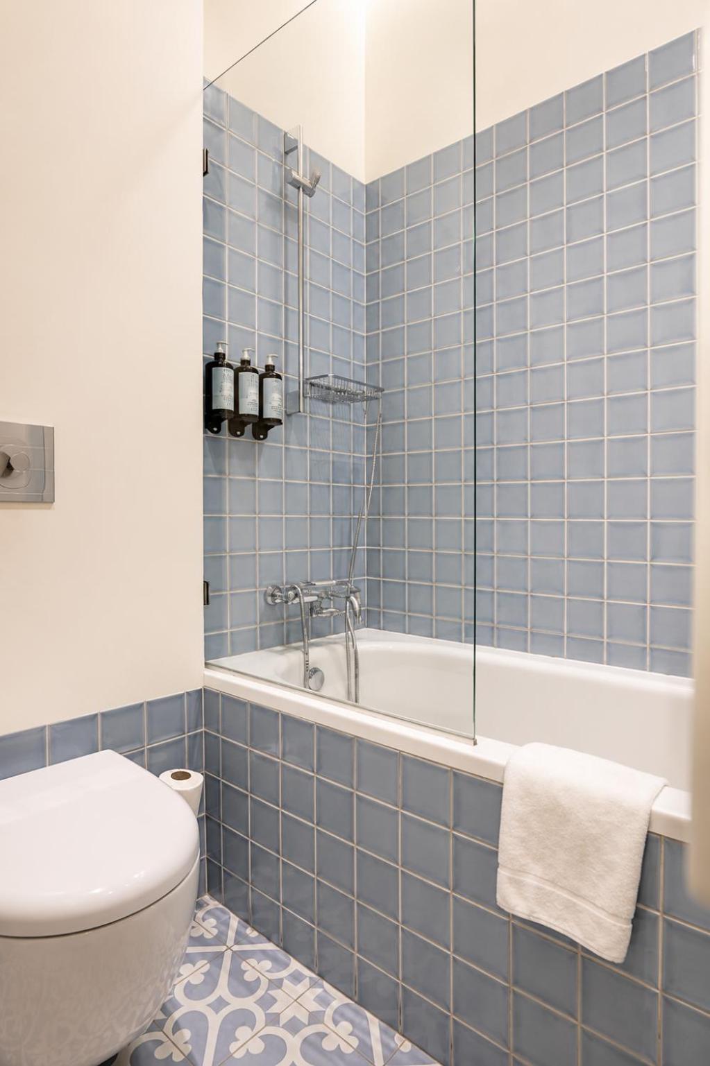 Superior One-Bedroom Apartment