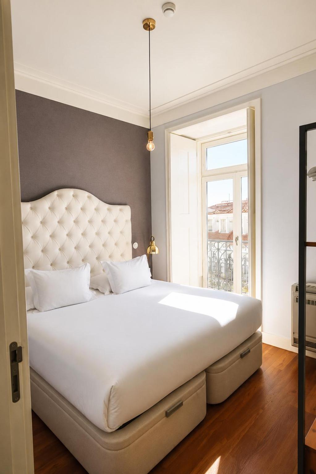 Superior One-Bedroom Apartment