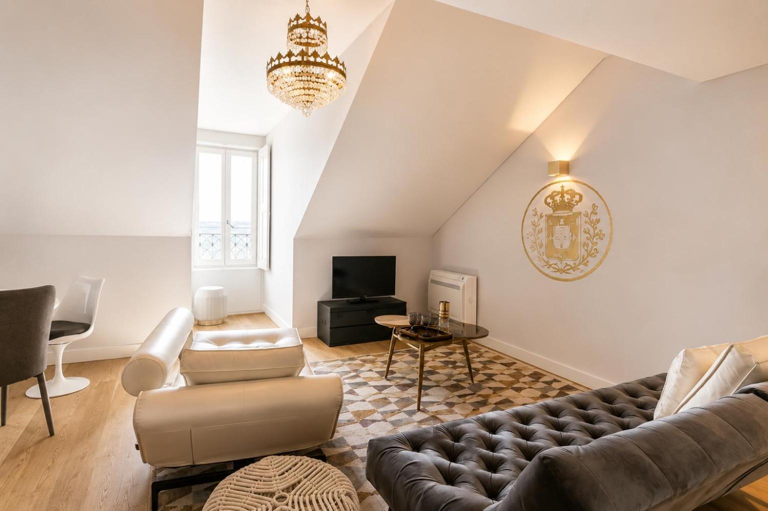Deluxe Two-Bedroom Apartment River View