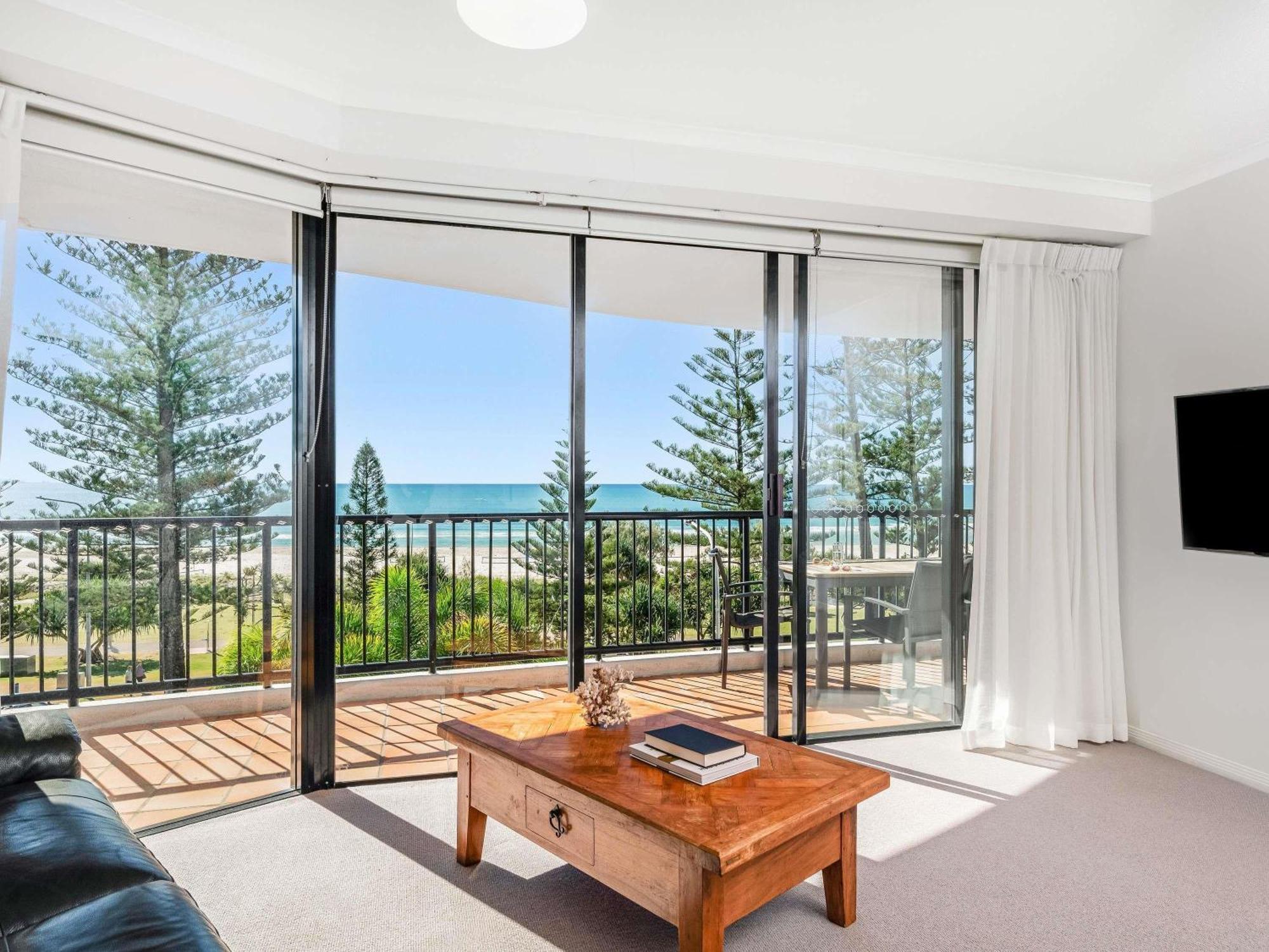 One-Bedroom Apartment Ocean View