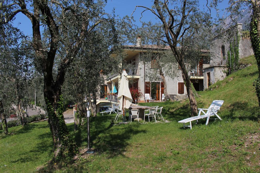 Appartamento con 2 Camere da Letto e Terrazza - 2° Piano