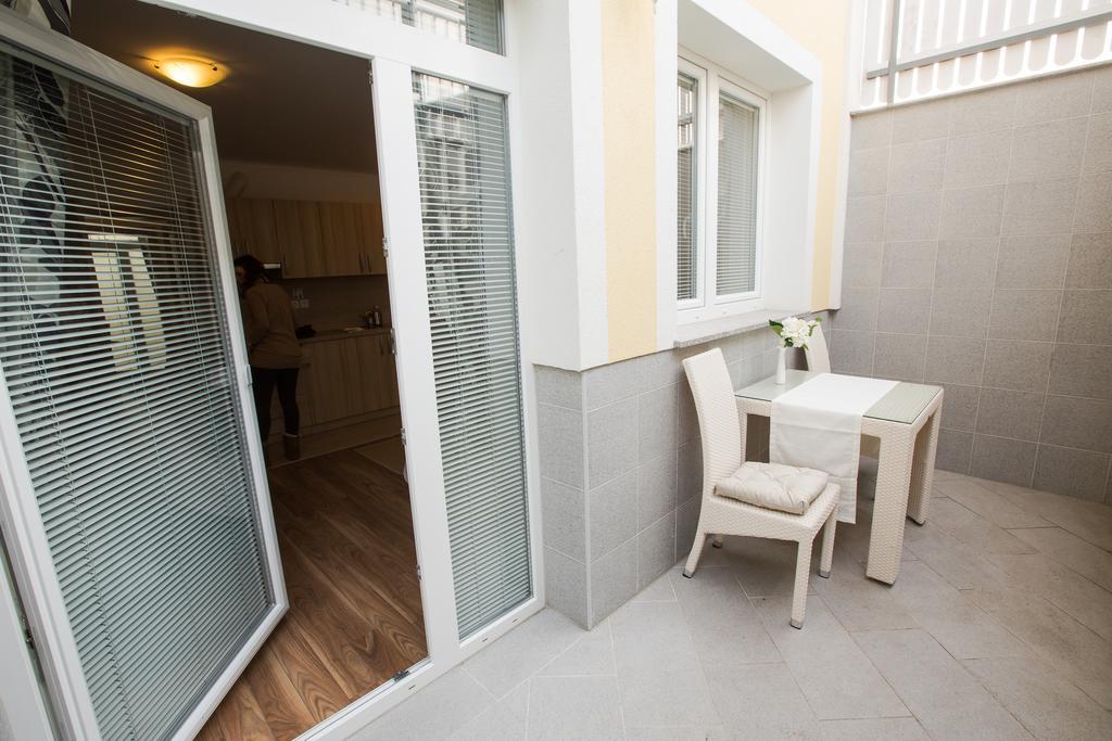 One-Bedroom Apartment (2 Adults)