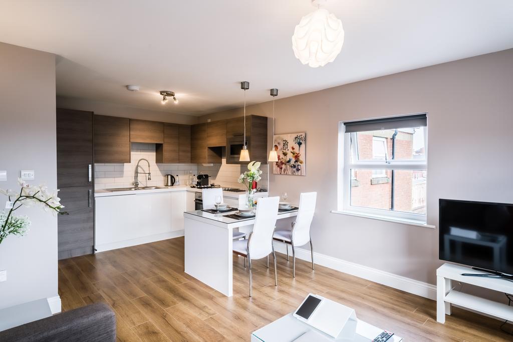 Penthouse Apartment,322065217:JPEG