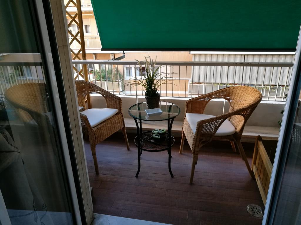 Apartamento de 2 dormitorios con balcón