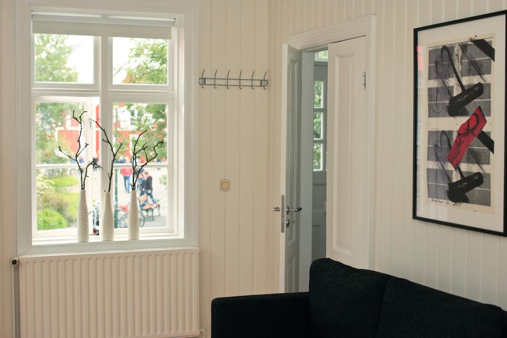 Superior One-Bedroom Apartment