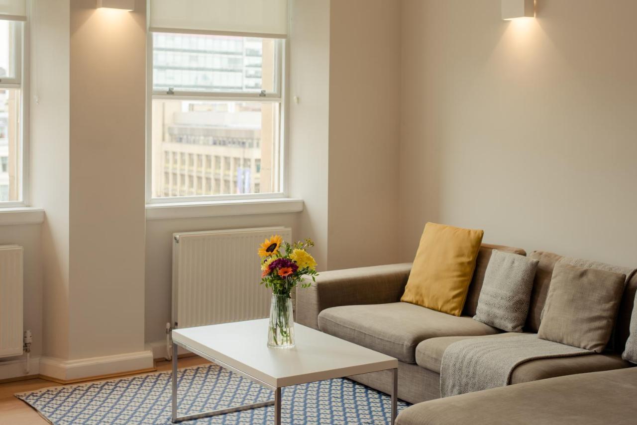 One-Bedroom Suite,728711413:JPEG