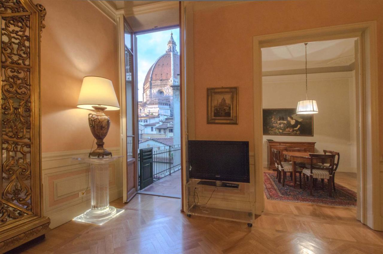 Appartamento Luxury con 3 Camere da Letto e Terrazza - Edificio Separato