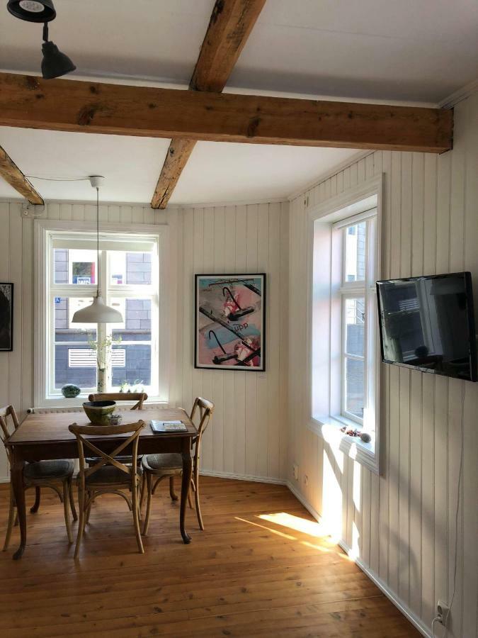 Superior One-Bedroom Apartment