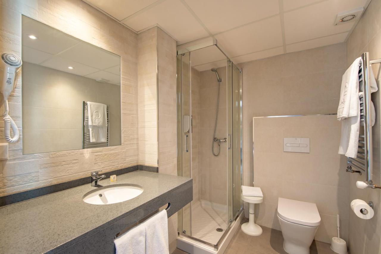Estudio Superior con terraza (2 adultos)