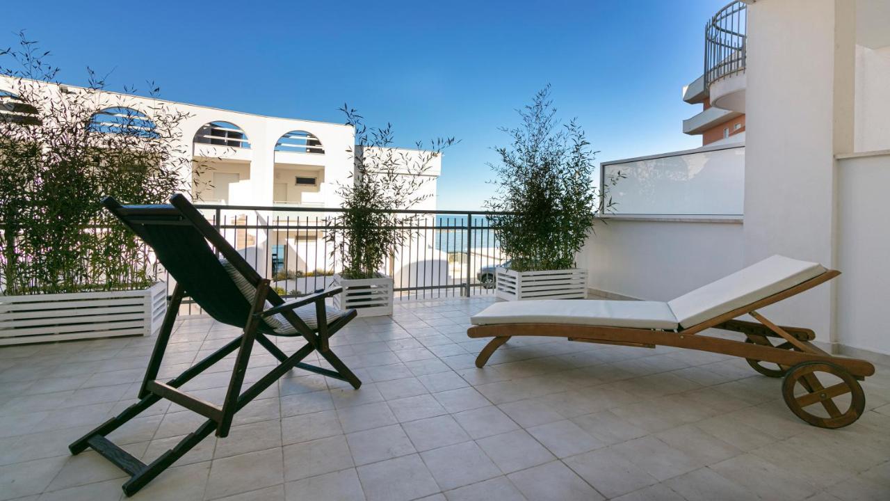 Two-Bedroom Apartment,981120883:JPEG