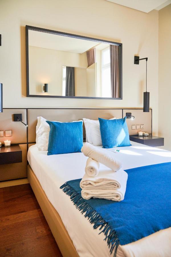 Superior One-Bedroom Apartment